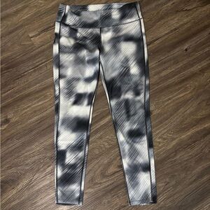 Athleta Gray and White Patterned Leggings